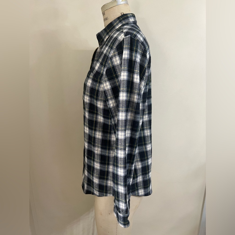 LL Bean Flannel Plaid Womens Shirt Size M - Picture 4 of 8
